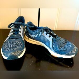 NEW BALANCE for Sweaty Betty blue paisley fuel core trainers